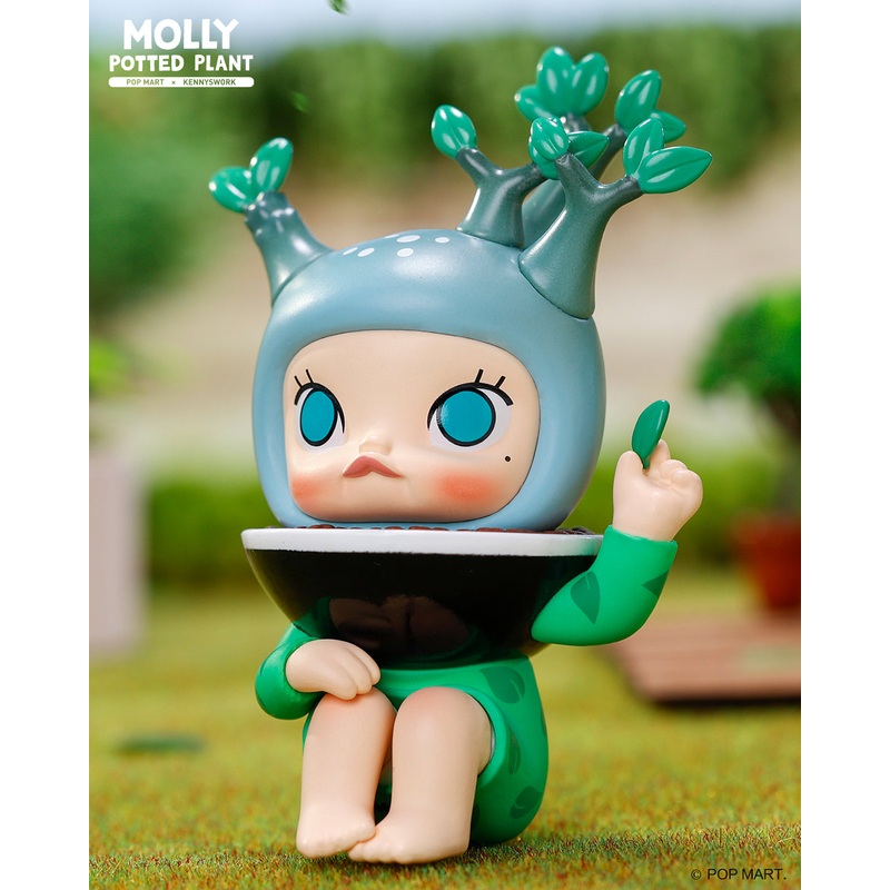 POP MART Molly Plant Figurine