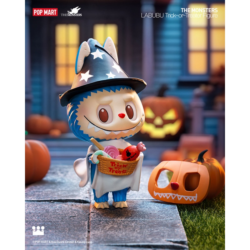 LABUBU Trick-or-Treater Figure