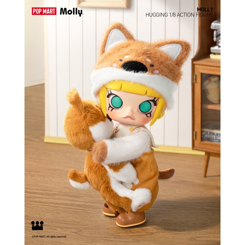 POP MART MOLLY Hugging 1/8 Action Figure